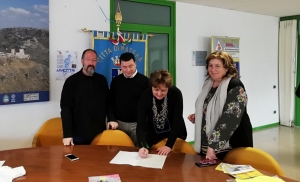 A scuola senz’auto con il progetto Pedibus, firmata l’Intesa con Uisp e istituti scolastici
